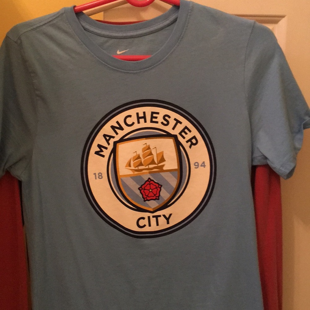 Man city soccer shirt